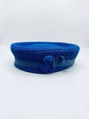 Vintage 1950s Everitt Needlepoint Royal Blue Pillbox Hat / Retro Spiral Knit